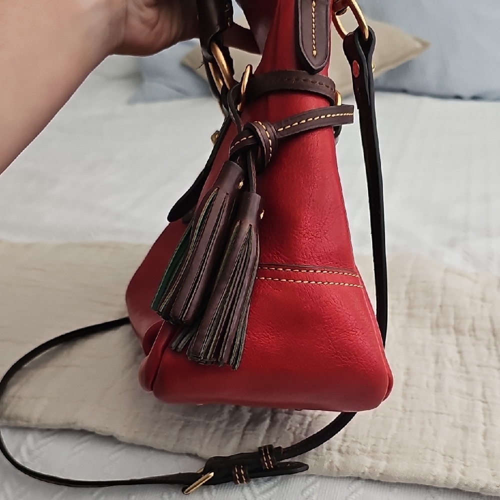 1HRSALE🔥Dooney & Bourke Red Florentine Satchel - Picture 5 of 11